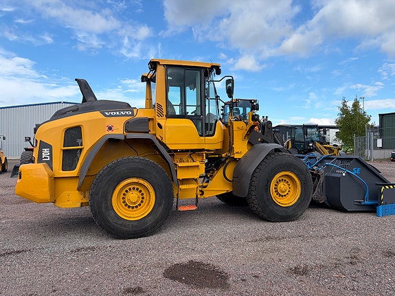 Volvo L70H 2 of 5