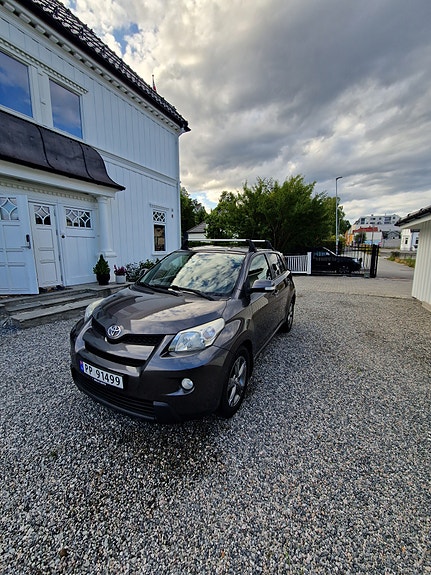 Toyota Urban Cruiser 7 of 19
