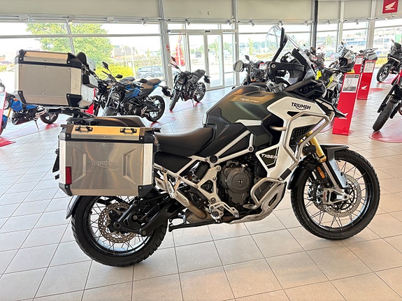 Triumph Tiger 1200 Rally Explorer *Matt Khaki