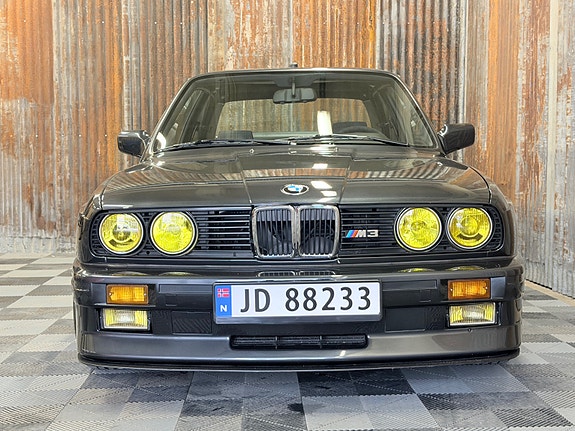 BMW M3 8 of 30