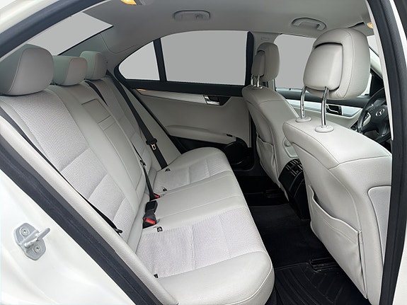 Mercedes-Benz C200 d 10 of 27