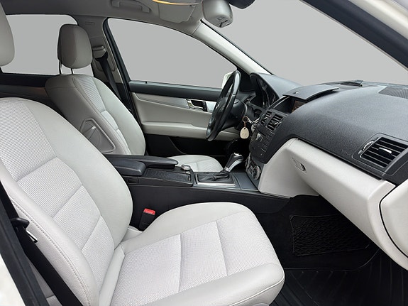 Mercedes-Benz C200 d 16 of 27