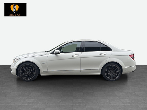 Mercedes-Benz C200 d 2 of 27