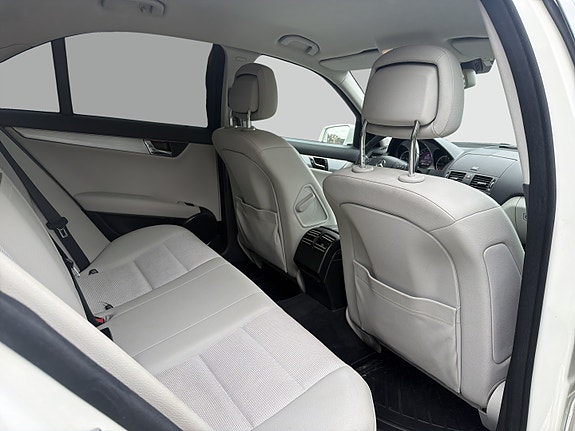 Mercedes-Benz C200 d 11 of 27