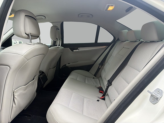 Mercedes-Benz C200 d 13 of 27