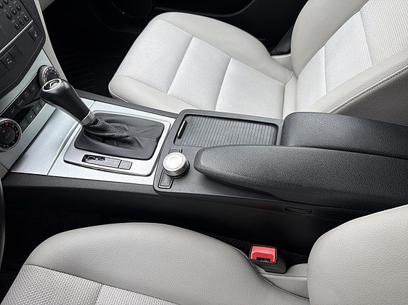 Mercedes-Benz C200 d 23 of 27