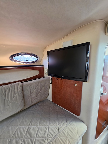 Sea-Ray 275 Sundancer 8 of 25