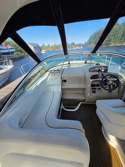 Sea-Ray 275 Sundancer 18 of 25