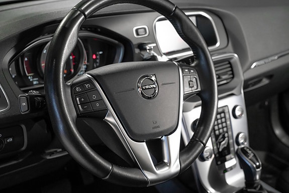 Volvo V40 Cross Country 15 of 30