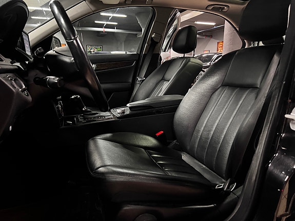 Mercedes-Benz C220 d 13 of 30