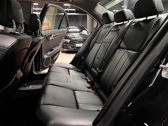 Mercedes-Benz C220 d 15 of 30