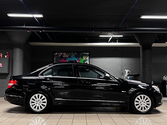 Mercedes-Benz C220 d 6 of 30