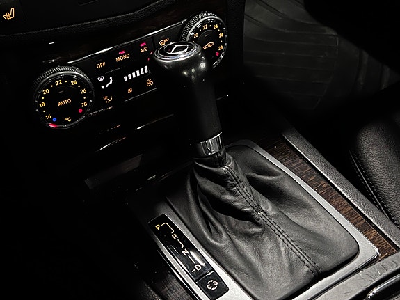 Mercedes-Benz C220 d 25 of 30