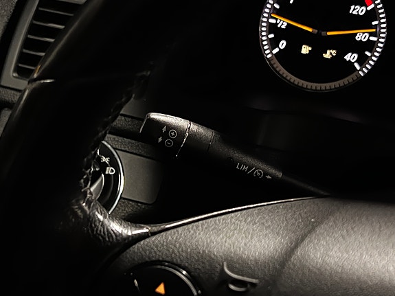 Mercedes-Benz C220 d 28 of 30