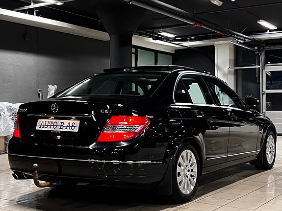 Mercedes-Benz C220 d 5 of 30