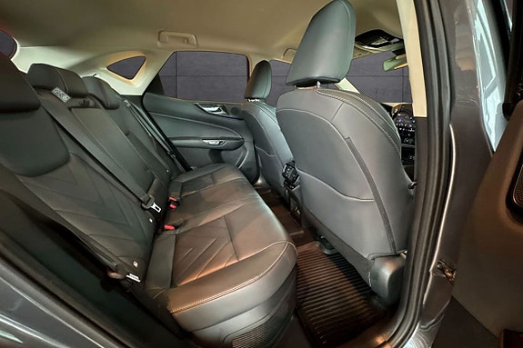 Lexus NX450h 29 of 30