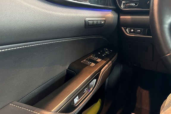 Lexus NX450h 24 of 30