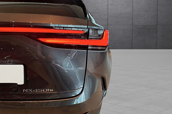 Lexus NX450h 5 of 30