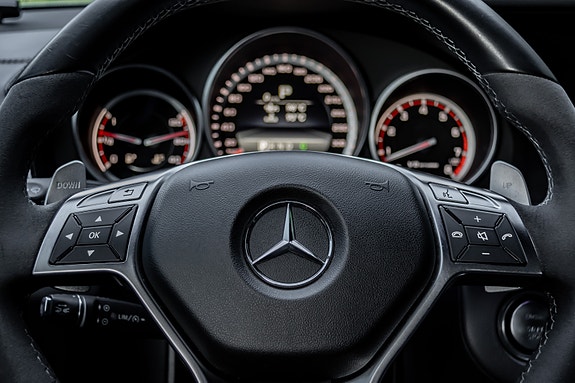 Mercedes-Benz E63 22 of 30