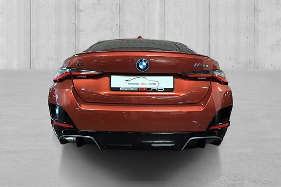 BMW i4 6 of 26