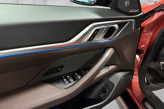 BMW i4 22 of 26