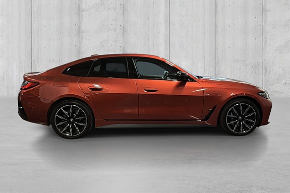 BMW i4 8 of 26