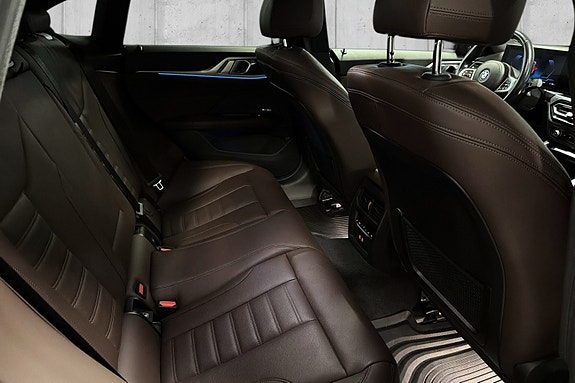 BMW i4 15 of 26