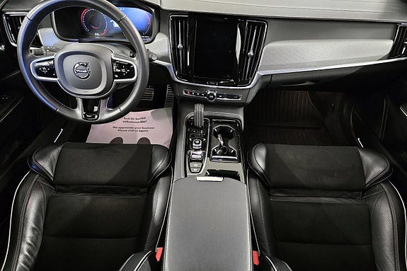Volvo V90 14 of 30