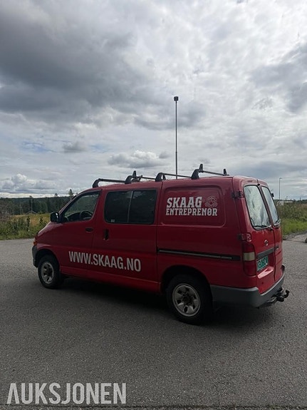 Toyota HiAce 5 of 28