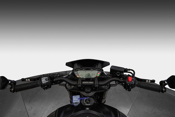 Suzuki GSX-S 750 11 of 15