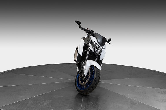 Suzuki GSX-S 750 4 of 15