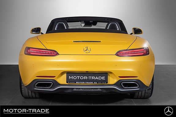 Mercedes-Benz AMG GT Roadster 11 of 30