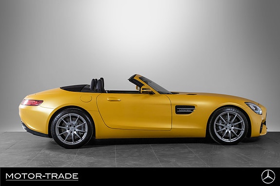 Mercedes-Benz AMG GT Roadster 13 of 30