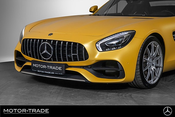 Mercedes-Benz AMG GT Roadster 2 of 30