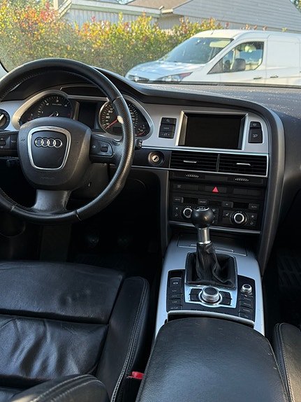 Audi A6 12 of 15