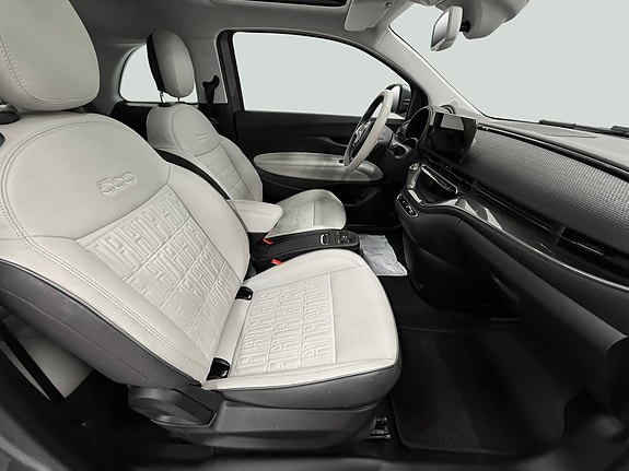 Fiat 500e 10 of 25
