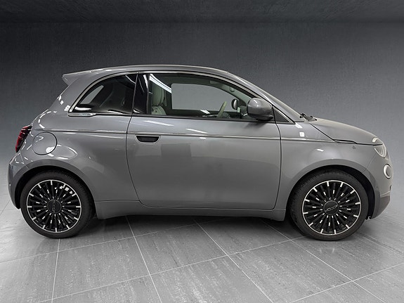 Fiat 500e 4 of 25