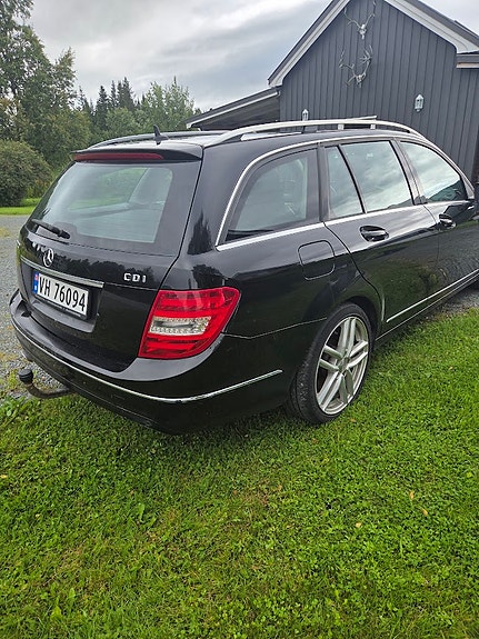 Mercedes-Benz C220 d 7 of 11