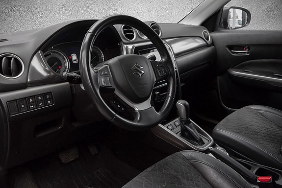 Suzuki Vitara 9 of 26