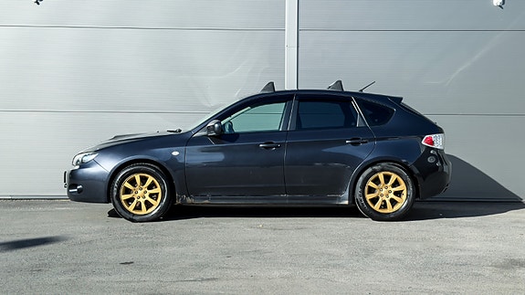Subaru Impreza 2 of 20