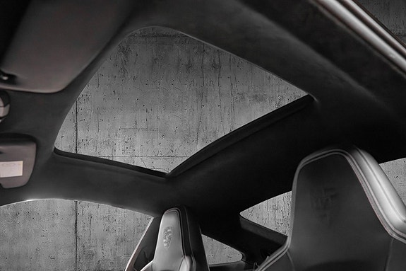 Porsche 911 Carrera 4S 19 of 30