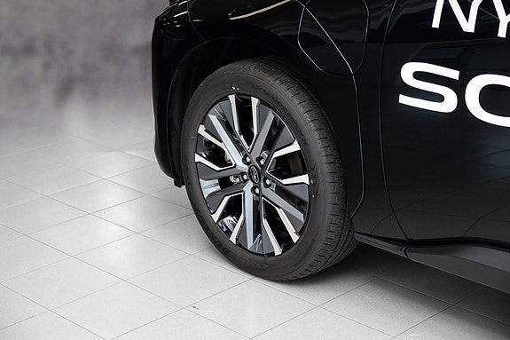 Subaru Solterra 9 of 30