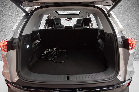 Maxus Euniq 6 23 of 25