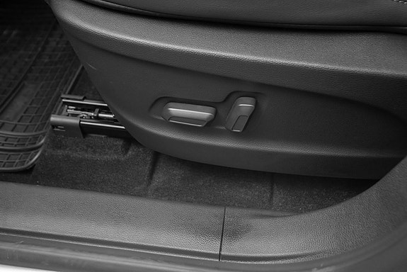 Maxus Euniq 6 13 of 25