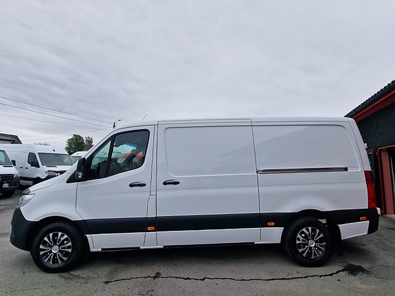 Mercedes-Benz Sprinter 4 of 30