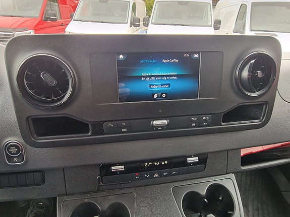 Mercedes-Benz Sprinter 17 of 30