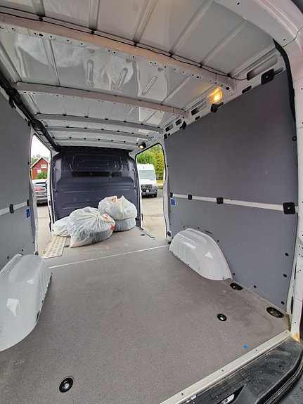 Mercedes-Benz Sprinter 25 of 30