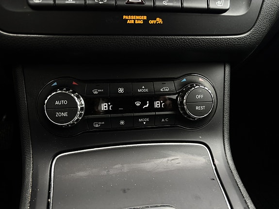Mercedes-Benz B-Electric 23 of 30