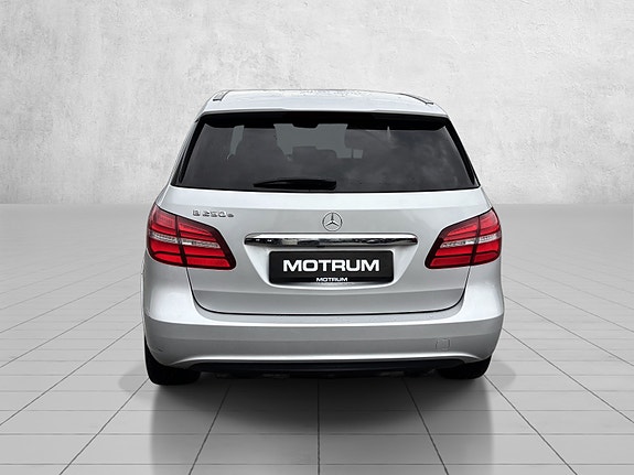 Mercedes-Benz B-Electric 6 of 30