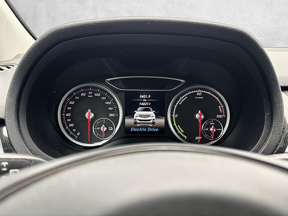 Mercedes-Benz B-Electric 20 of 30
